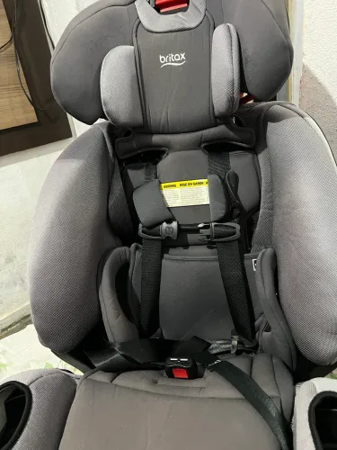 Cadeirinha Britax All-in-One One4Life ClickTight