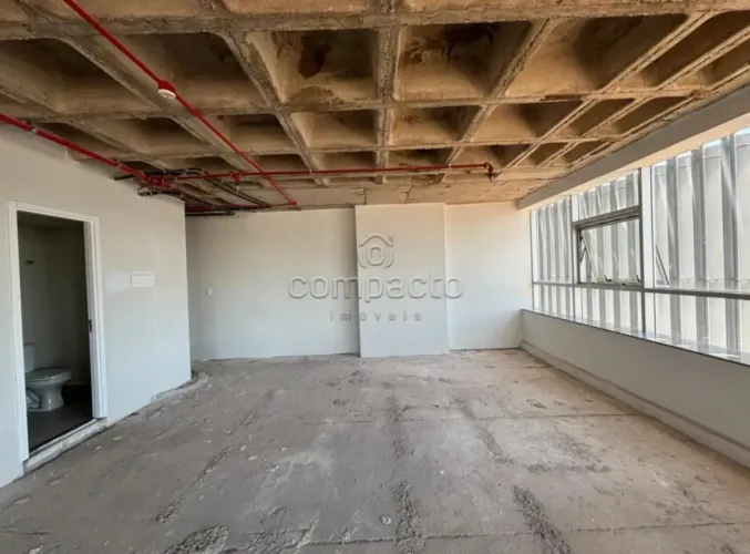 Sala Comercial | Andar Alto | Vista Livre Permanente | Zona Sul