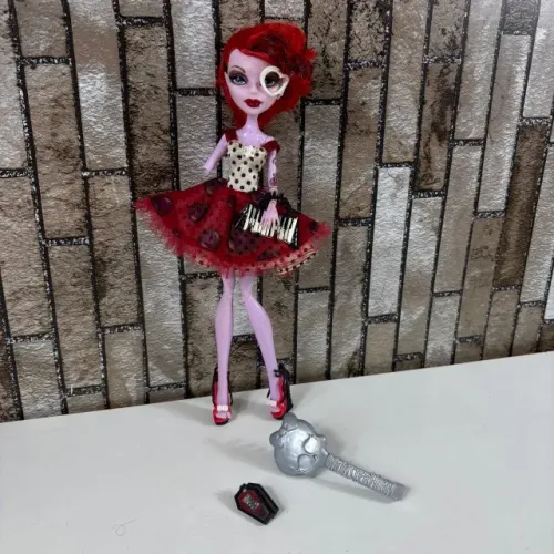 Boneca Monster High Operetta da linha Dot Dead Gorgeous (Festa Petit Poá) - Mattel