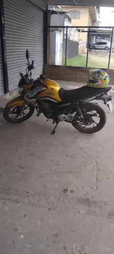 Honda CG Titan 2021/2022 Amarela - IPVA Pago