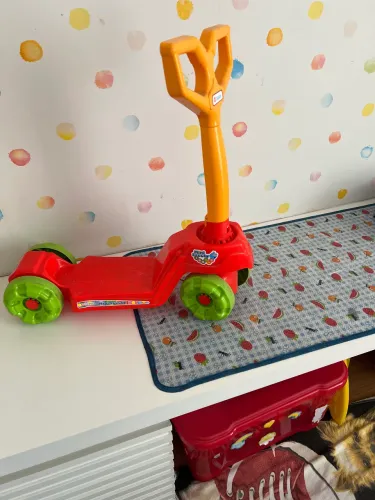 Patinete de plástico