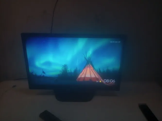 Vendo uma TV LG fosonando perfeitamente polegadas 29