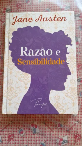 Razão e sensibilidade de Jane Austen capa dura
