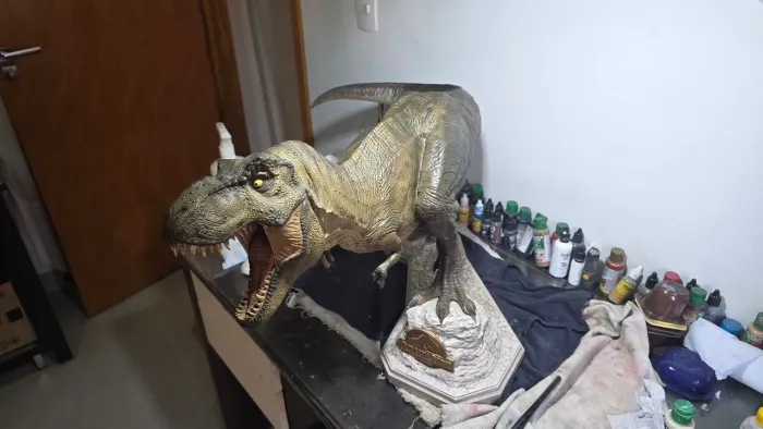 T-REX IRON STUDIOS 