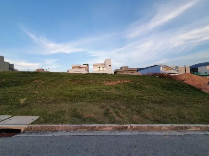 Lote / Terreno de 250m² no Condomínio Reserva Ermida 1 Jundiaí