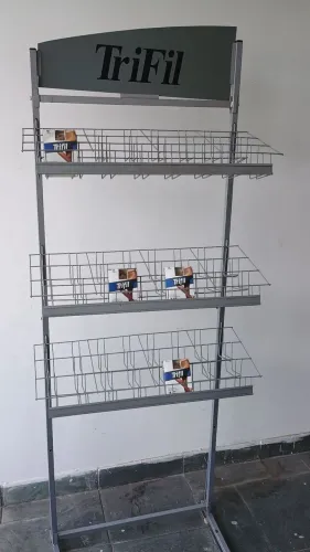Expositor de Chão Trifil Aramado - Semi Novo - Ideal para Lojas.