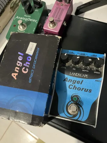 Pedal de guitarra angel chorus Landscape