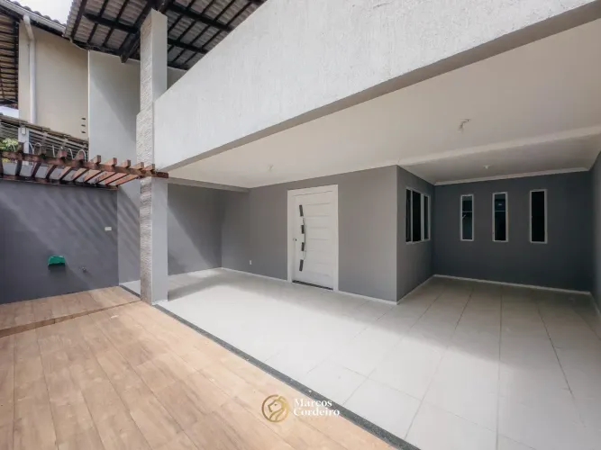 Casa para venda com 370 metros quadrados com 4 quartos em Parangaba - Fortaleza - CE