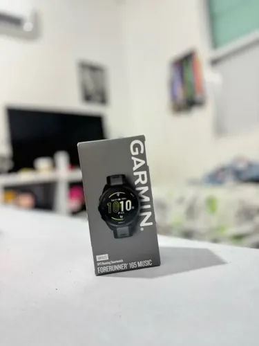 GARMIN FORERUNNER 165 music