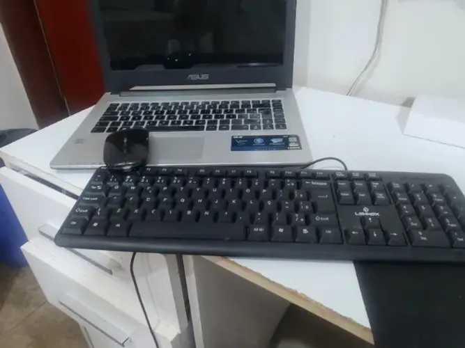 VENDO NOTEBOOK ASUS K46CA + TECLADO EXTERNO + MOUSE SEM FIO