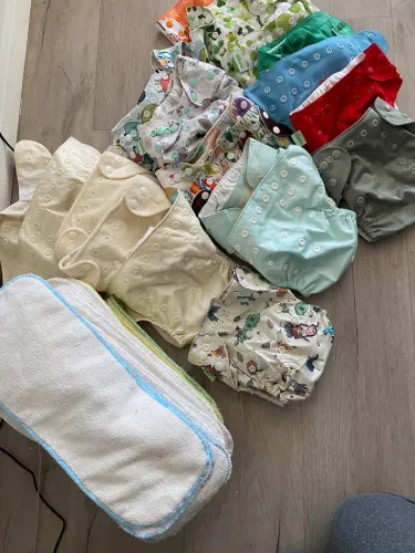 Fraldas ecológicas e absorventes - ótimo estado 