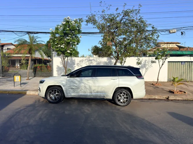 Jeep Commander Overland T270 1.3 TB Flex AUT 2023
