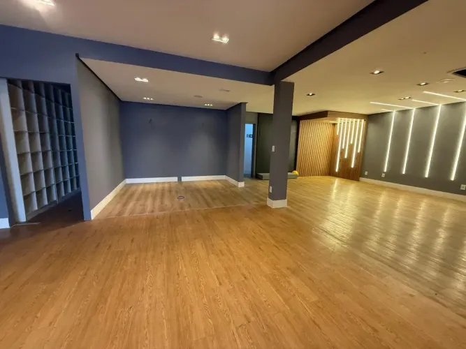 PONTO COMERCIAL 300m² NO VIEIRALVES | 3 VAGAS | LOCALIZAÇÃO ESTRATÉGICA