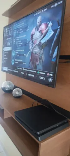 Ps4 slim 1 tera, com lacre da Sony ( leia a descrição)