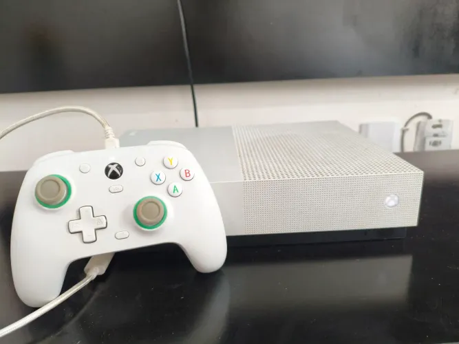 Xbox one s all digital 1tb