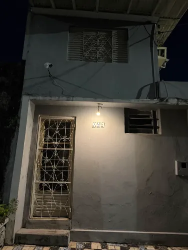 ALUGO APARTAMENTO MOBILIADO NO JAPIIM