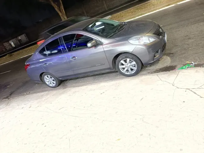 Nissan Versa SL 1.6 16V Flex Fuel 4P Mec. 2014