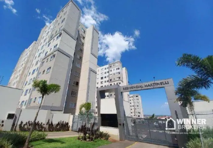 Apartamento com 2 dormitórios à venda, 43 m² por R$ 249.000,00 - Vila Esperança - Maringá/