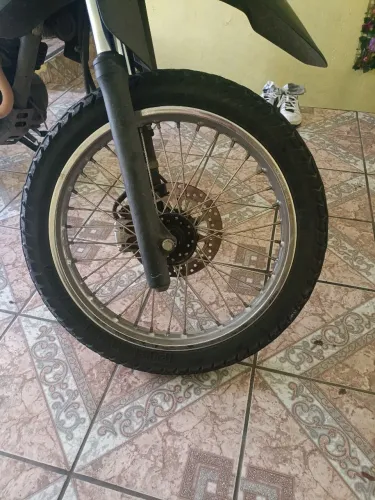 Troco roda aro 19 dianteira 17 traseira, por 21 dianteira e 18 na traseira