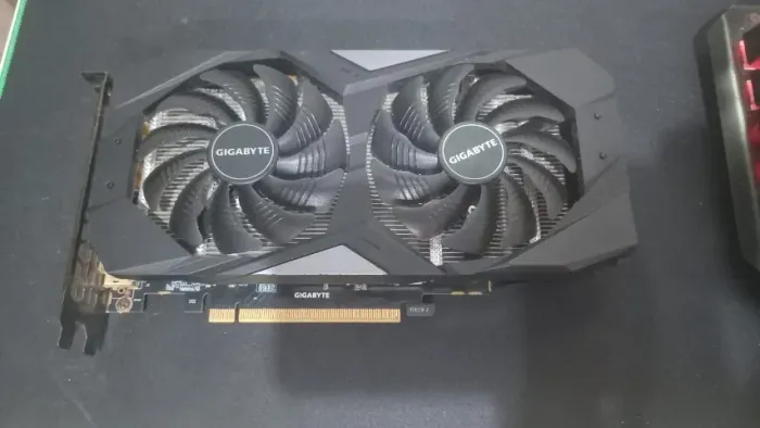 Placa de Video RTX 2060 6gb GIGABYTE