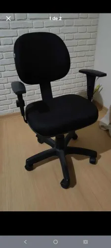 Cadeira de escritório Semi nova