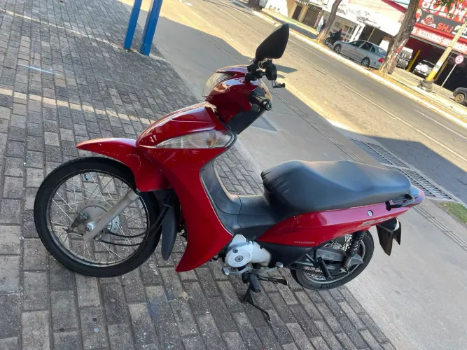 Biz 125 ( 2011) só pegar e andar ( manual e cópia de chave )