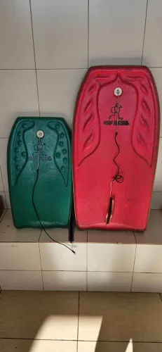 Vendede 02 Planchas para nadar!