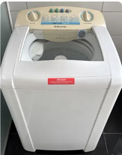 Lavadora de Roupas Electrolux LF 11 kg. 