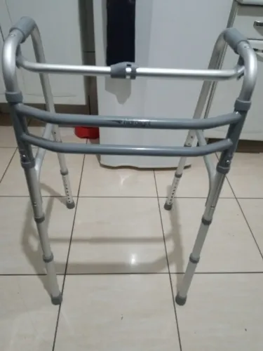 Andador Idoso Adulto Articulado Fixo Dobrável em Alumínio 3 Barras Hidrolight