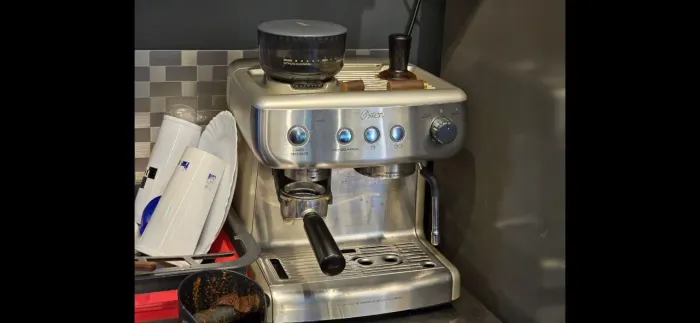 Cafeteira Espresso Oster Xpert Perfect Brew 110V
