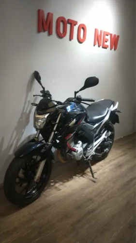 Honda CB Twister 2018 , troco e financio