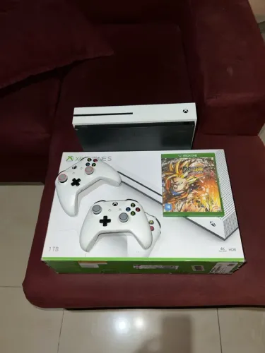 Vendo Xbox one s