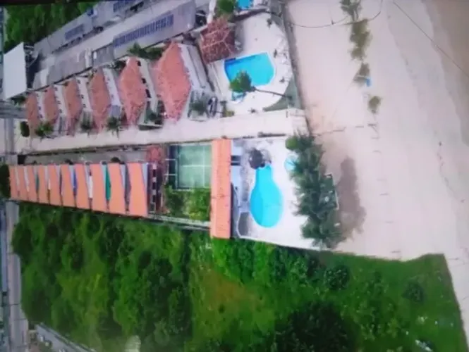 Casa Mobiliada em Condomínio Fechado | 4 Quartos | Piscina | Próx. Veneza Water Park