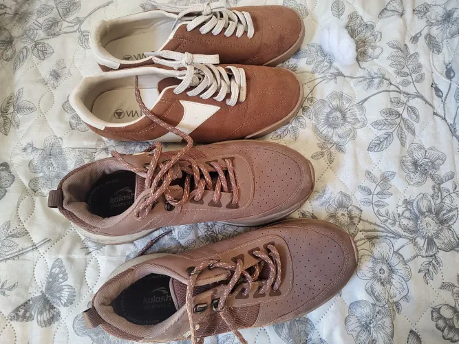 Vendo dois pares de tênis ,Via uno e um kolosh