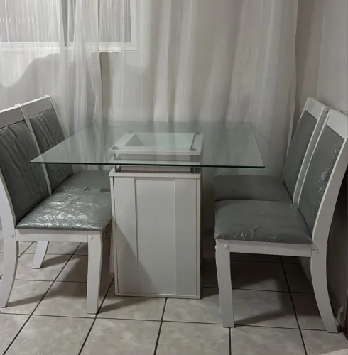 MESA 4 LUGARES