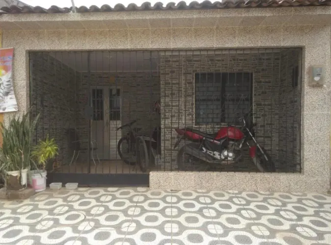 Casa 2 quartos 2 banheiros Vergel do Lago