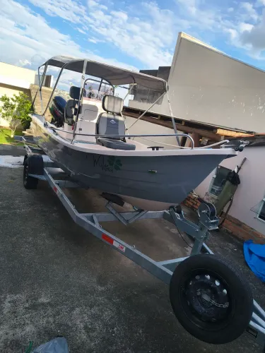 Barco de fibra