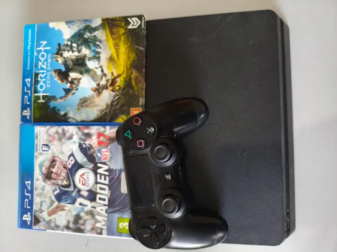 Ps4 em ótimo estado 500 g por 900,00
