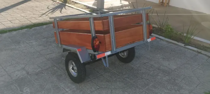 Reboque pra moto novo