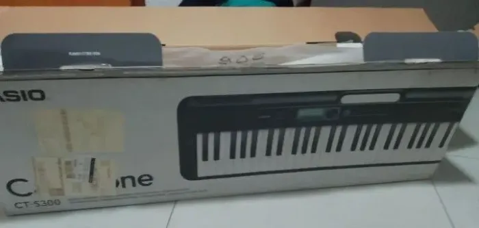 Cássiotone CTS 300