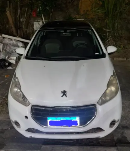 Peugeot 208 Allure 1.5 Flex 8V 5P 2014