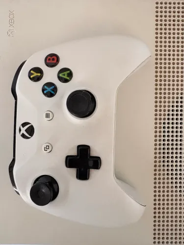 XBOX ONE 1TB