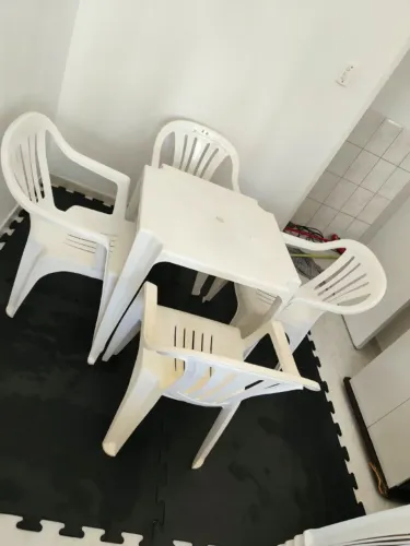 Mesa e Cadeira plástica Mor