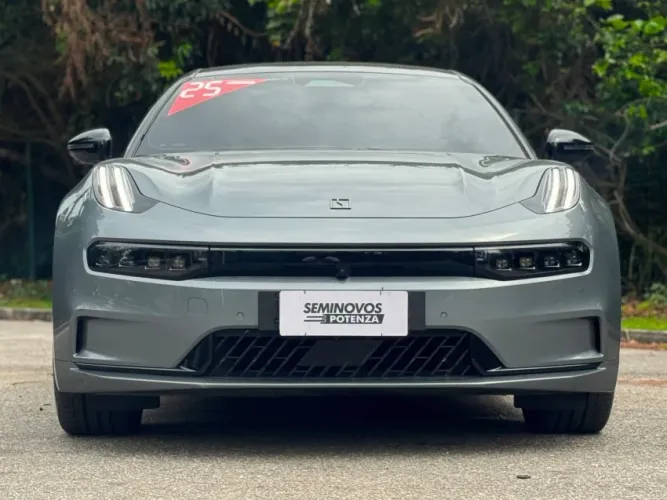 Zeekr 001 Premium Premium (elétrico) 2025