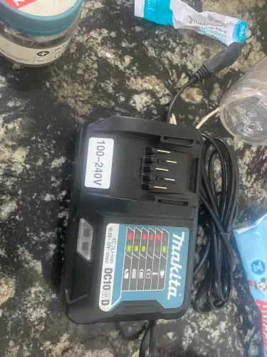 Carregador makita 12v