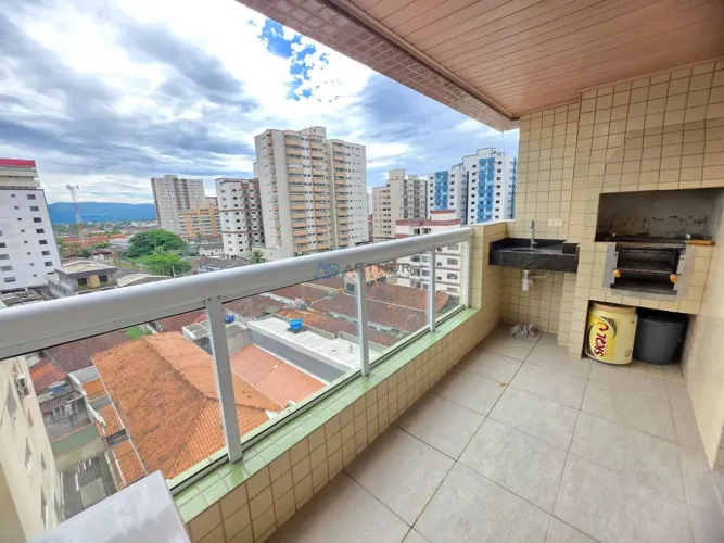 Apartamento à venda em Praia Grande com 2 quartos, 2 banheiros, e 1 vaga
