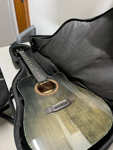Violão waldman