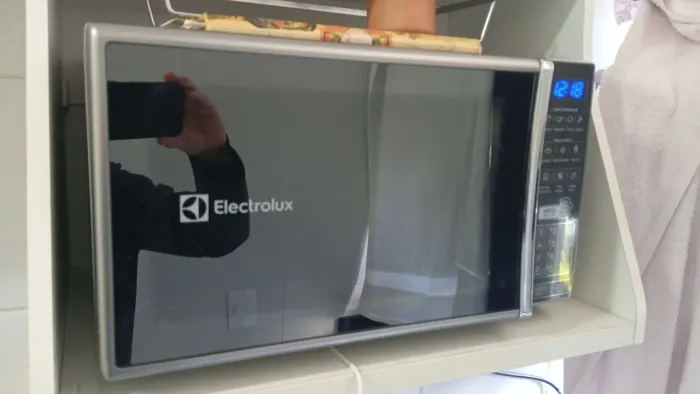 MICROONDAS ELETROLUX 31L - INOX