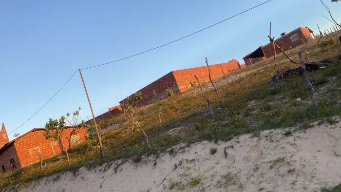 ? TERRENO À VENDA NA LAGOA DO URUAÚ - BEBERIBE/CE ?