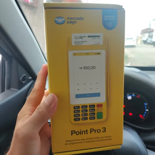Máquina de cartão que imprime o comprovante. Point Pro.